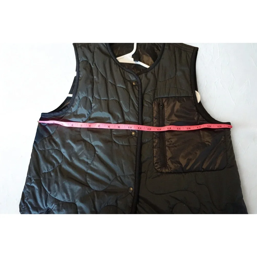 Primaloft Longline Quilted Vest Black Sleeveless Puffer Jacket Snap Front Pocket